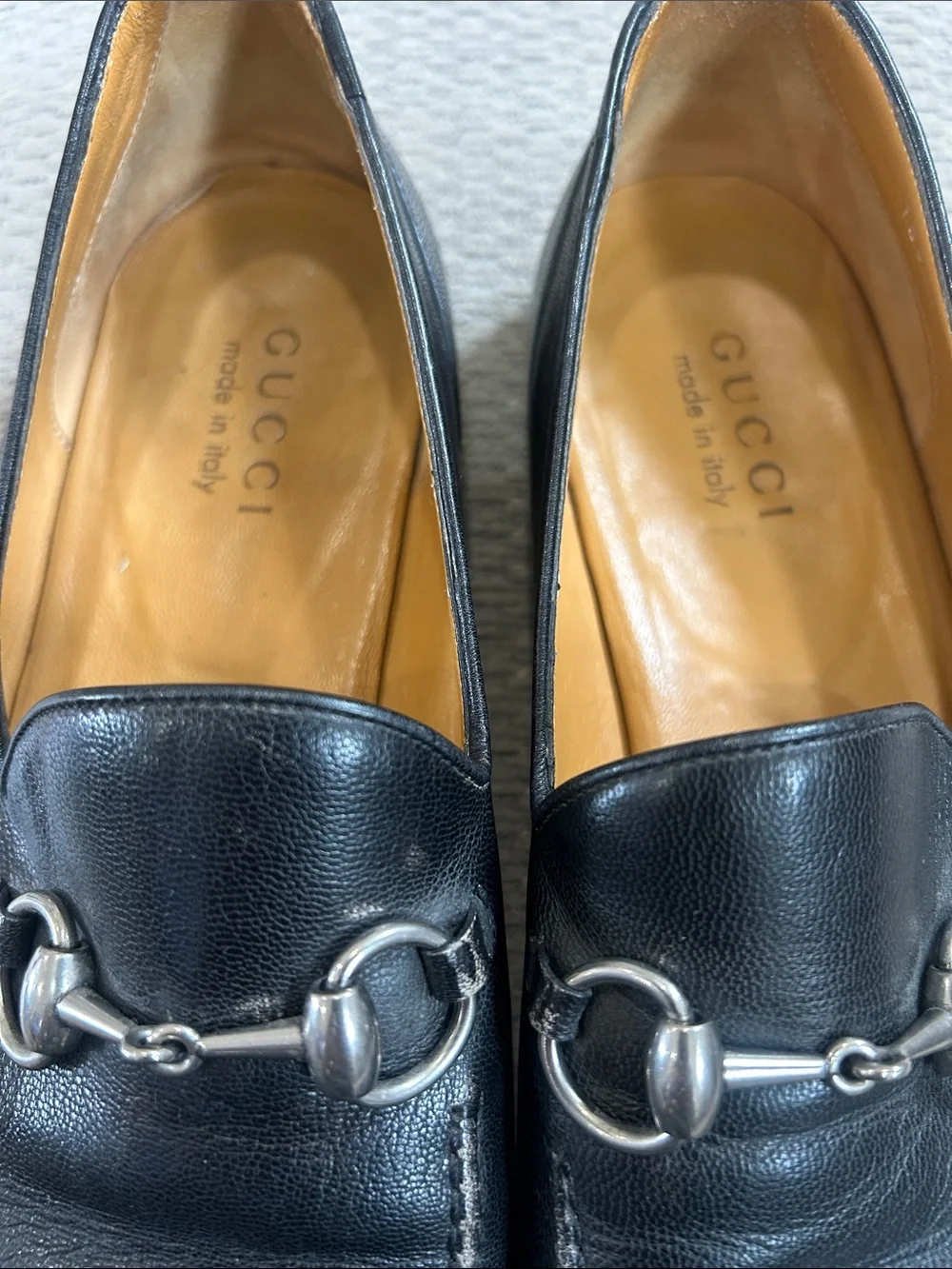 Gucci Horsebit distressed leather loafers black Size 7